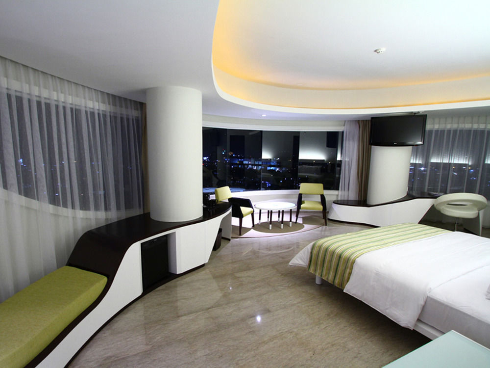 Sensa Hotel Bandung Ngoại thất bức ảnh