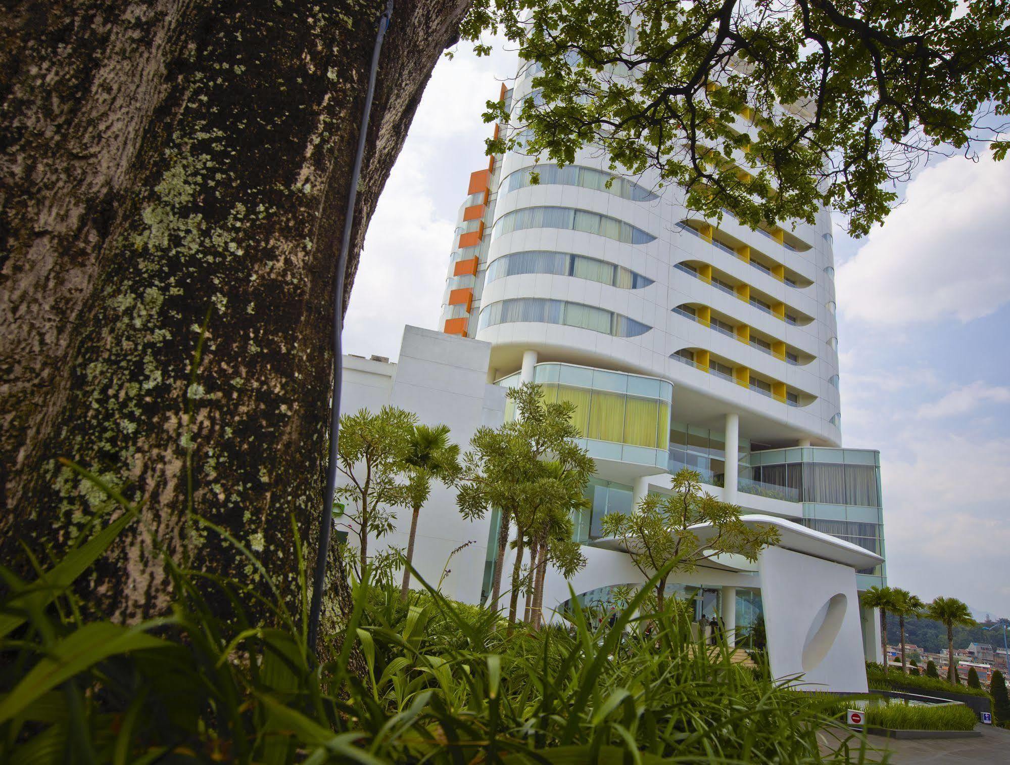 Sensa Hotel Bandung Ngoại thất bức ảnh