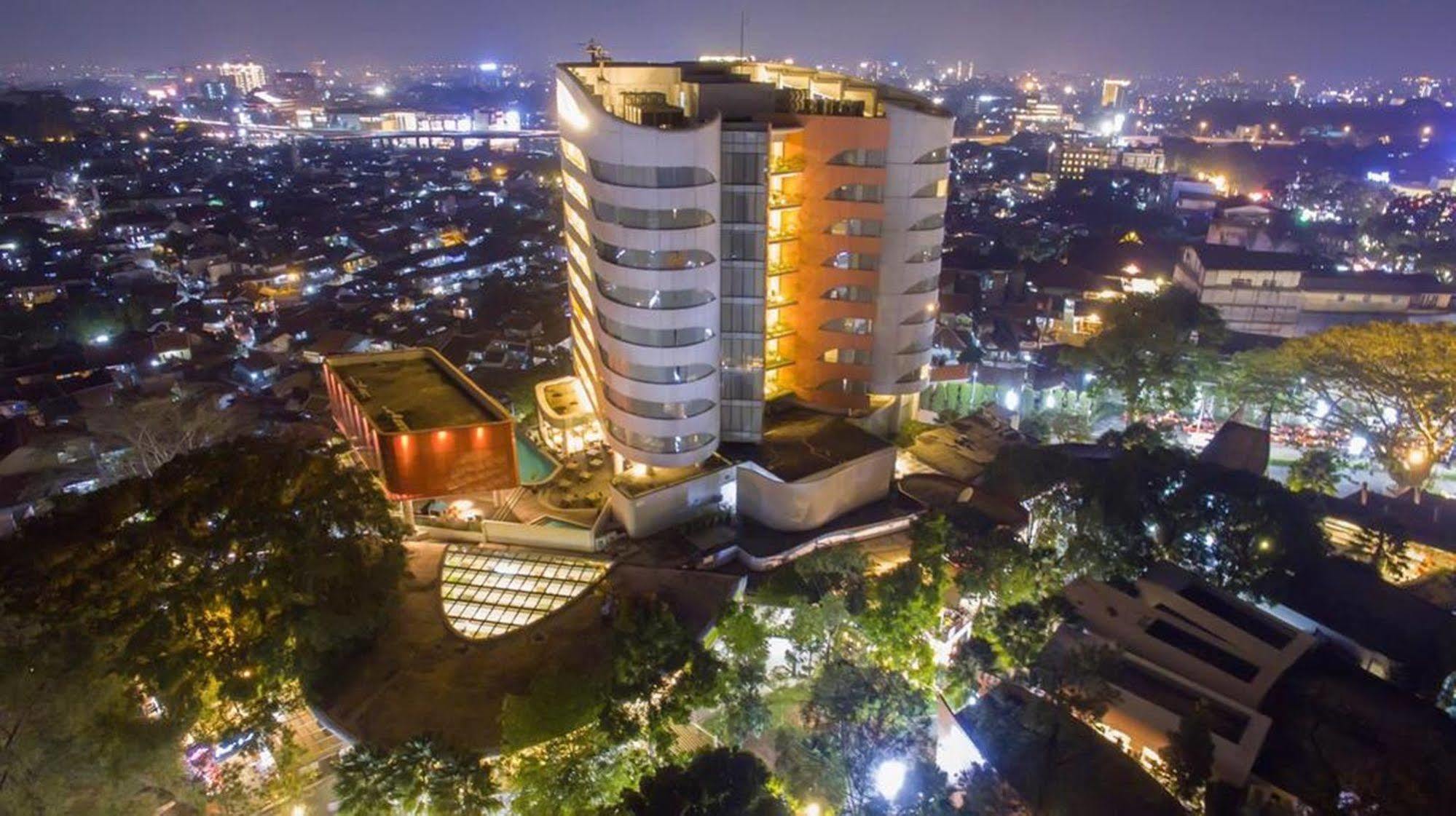 Sensa Hotel Bandung Ngoại thất bức ảnh