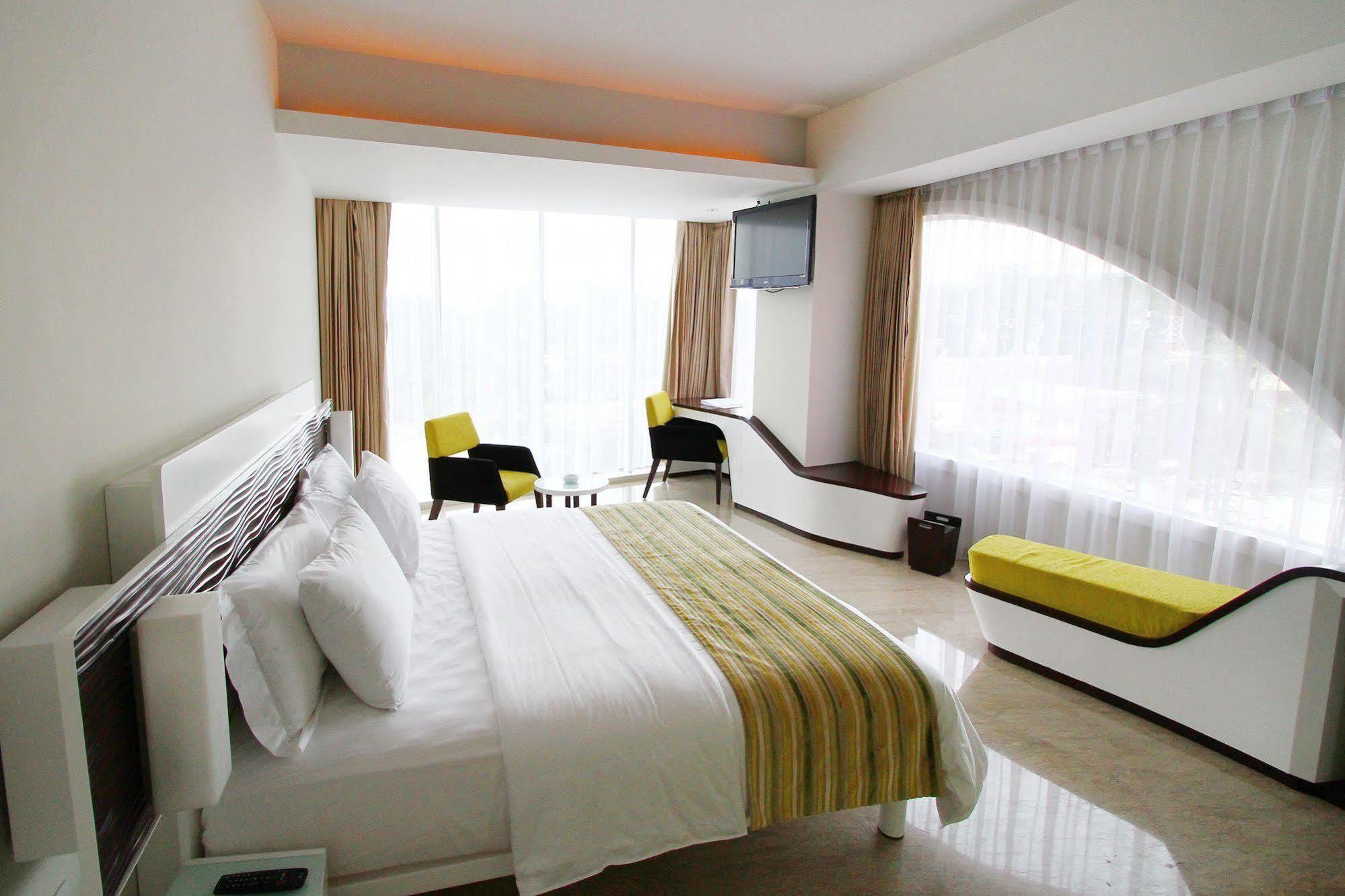 Sensa Hotel Bandung Ngoại thất bức ảnh